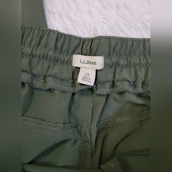 L.L. Bean Women's Olive Venture Stretch Ankle Pants 3X - Picture 13 of 16